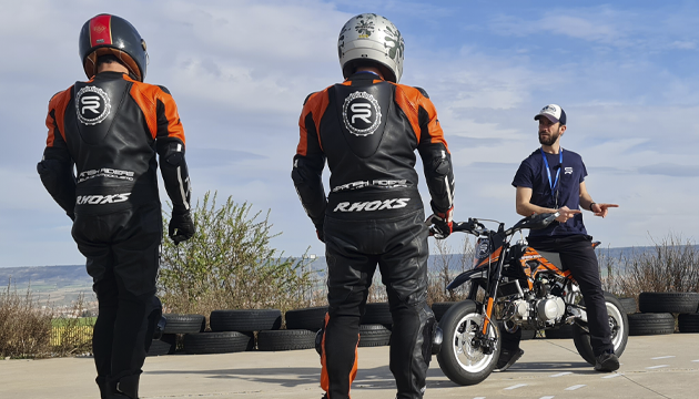 Curso Pit Bike Pilotaje Moto Madrid Guadalajara