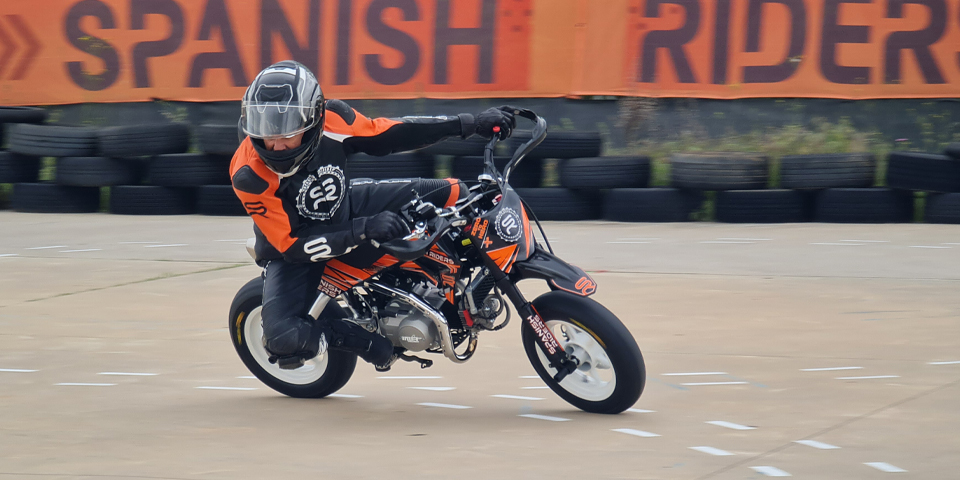 Curso moto Antonio Madrid caso real