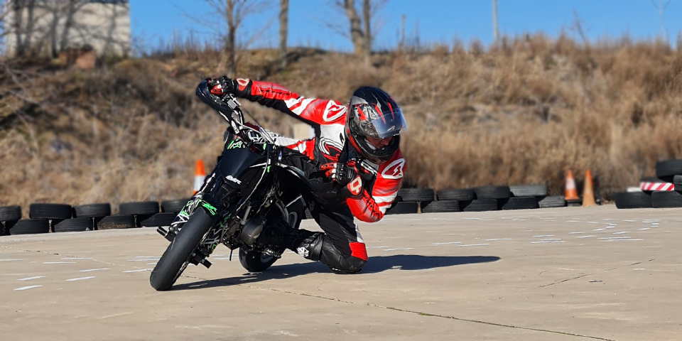 Resultado despues del curso de conduccion en solo 3 horas perfeccionamiento pilotaje en moto