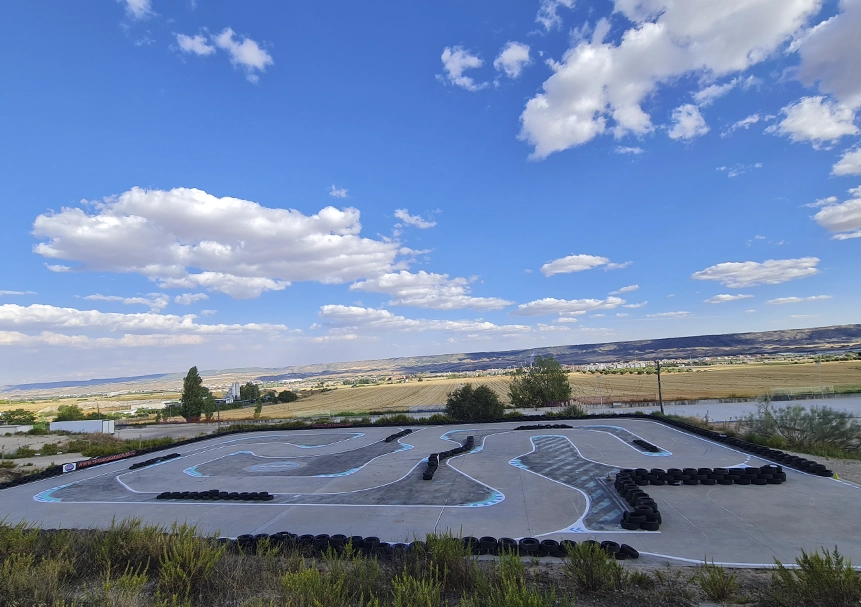 Vista del circuito principal de pit bikes de Spanish Riders en Guadalajara